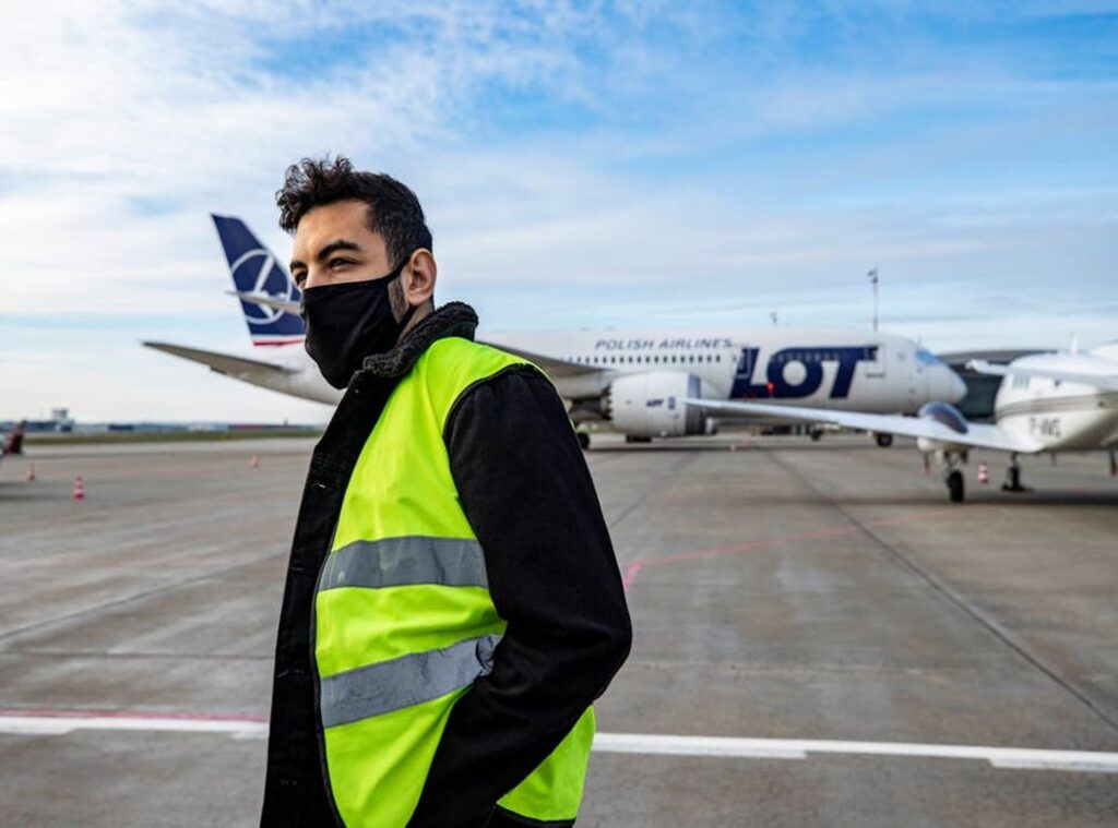 What Do Hanlerdos Flights Look Like