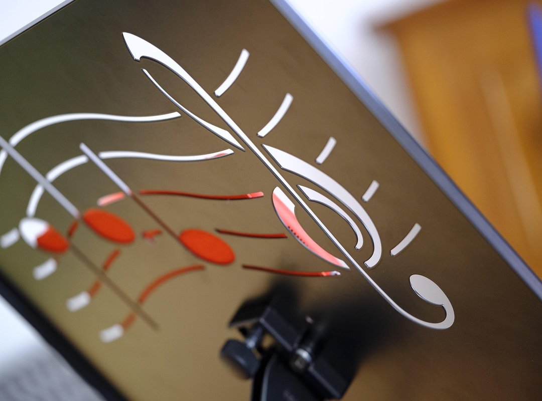 What Makes the Iampolika Brand Stand Out?